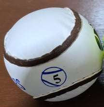 Load image into Gallery viewer, Sliotars